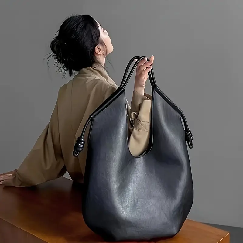 Clara sac cabas en cuir vegan élégant et spacieux