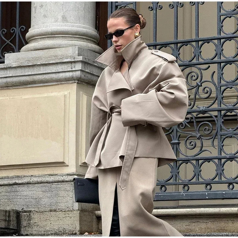 Trench-coat court à ceinture pour femme