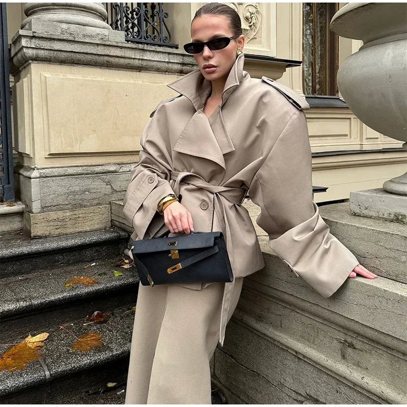 Trench-coat court à ceinture pour femme