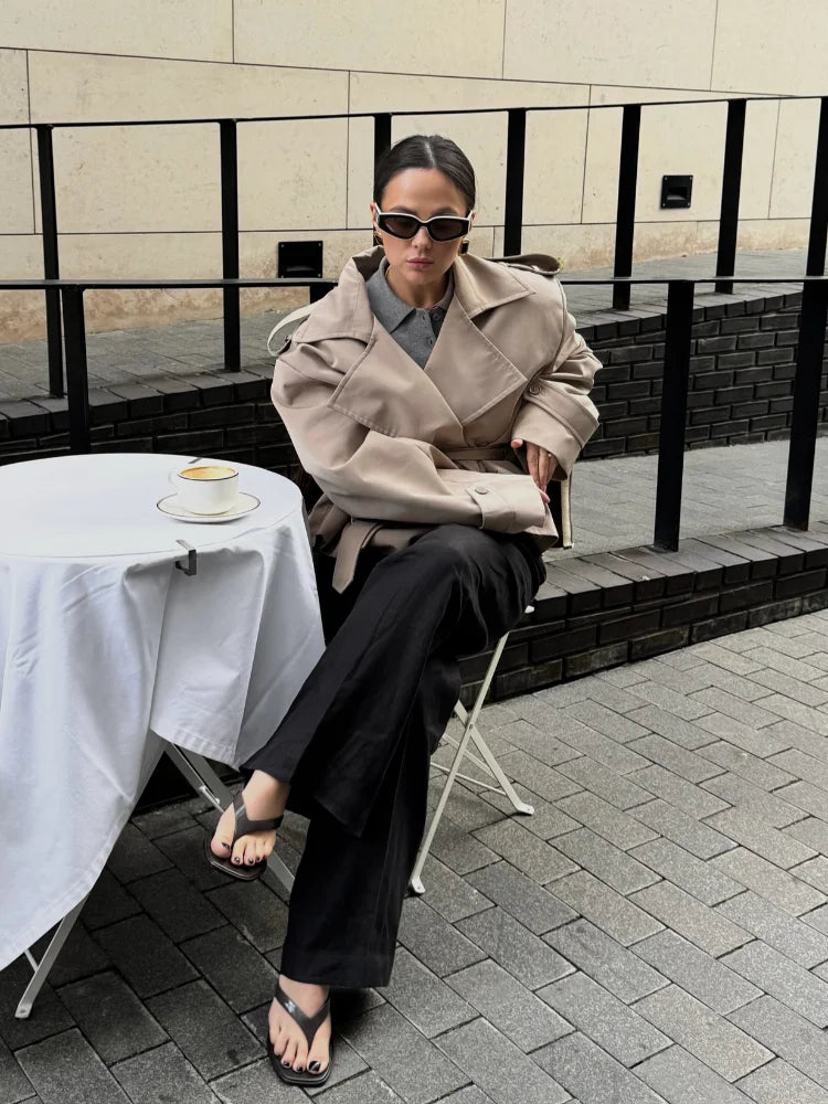 Trench-coat court à ceinture pour femme