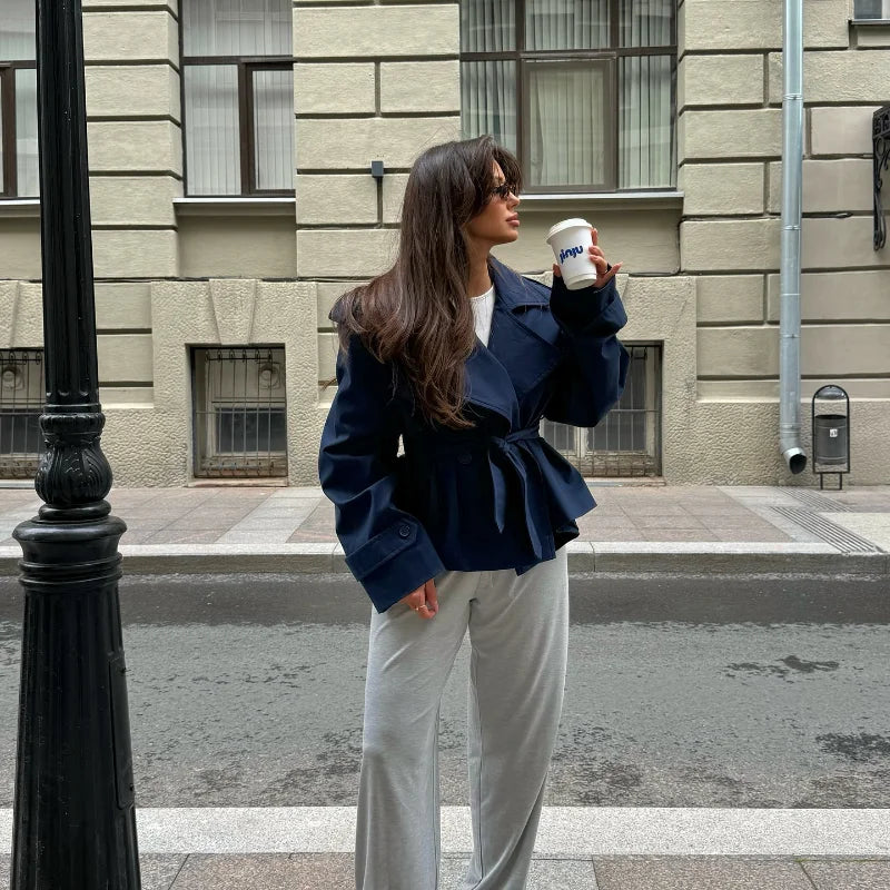 Trench-coat court à ceinture pour femme