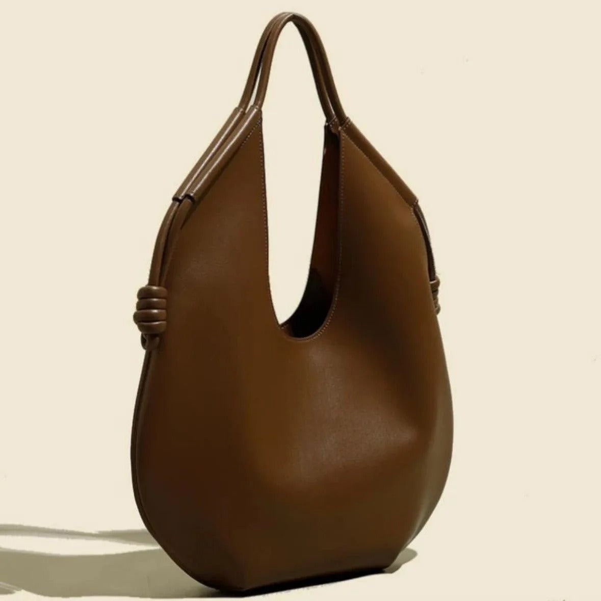 Clara sac cabas en cuir vegan élégant et spacieux